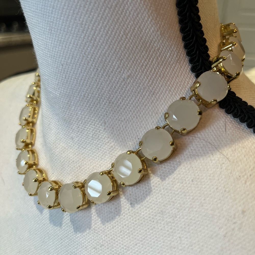 Statement Necklace - Picture 7 of 9